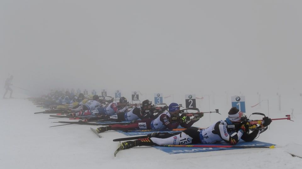 Oberhof: doublé pour Kuzmina et Fourcade, les Françaises et Suédois sortent du brouillard