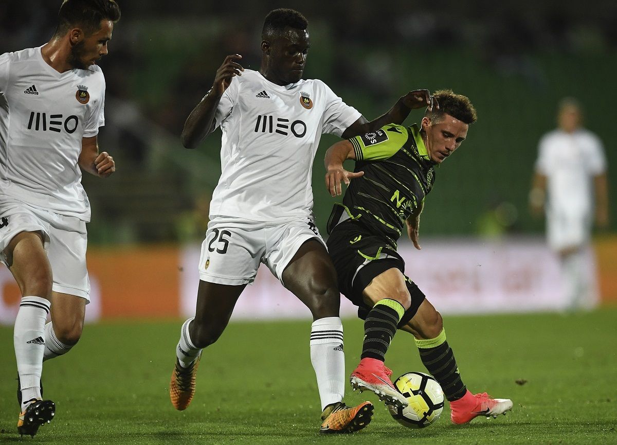 Pelé passe sa visite médicale à Monaco