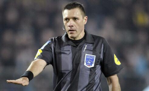 Pause Café part à la rencontre de Philippe Malige, ex arbitre professionel.