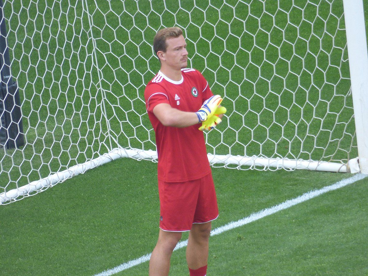 Paul Charruau, de Clairefontaine au Red Star, rencontre avec le gardien.