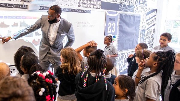 Les impacts des stars NBA sur les jeunes défavorisés.