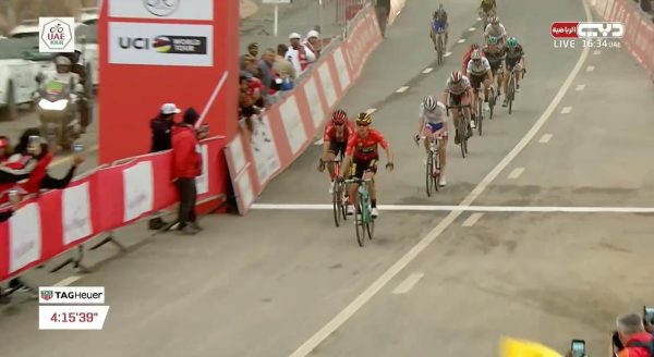 Primoz Roglic gagne à Jebel Jais, David Gaudu est troisième