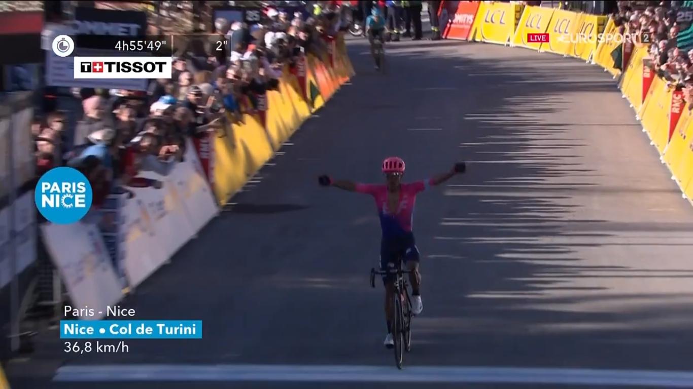 Daniel Felipe Martinez gagne sur le Col de Turini