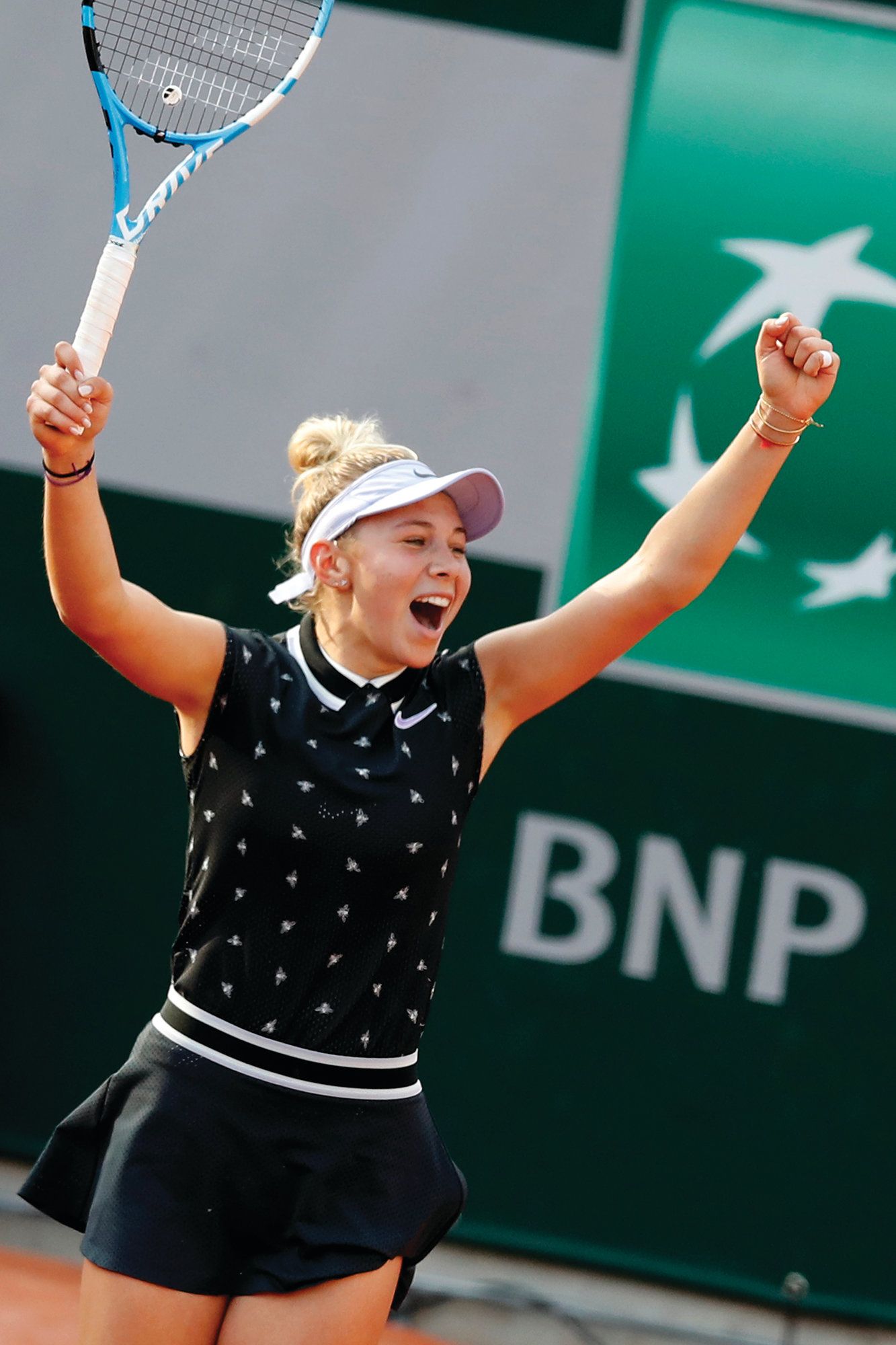 Roland-Garros : Anisimova fait tomber la Reine et file en demie !