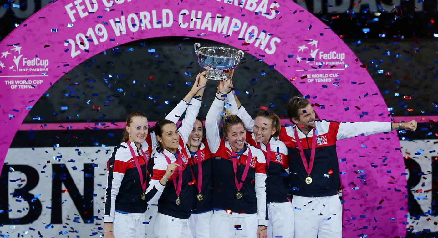 Fed Cup : la paire Garcia/Mladenovic offre le titre à la France !