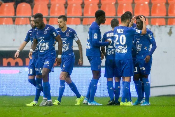 Domino’s Ligue 2 : L’ESTAC dans le bon wagon