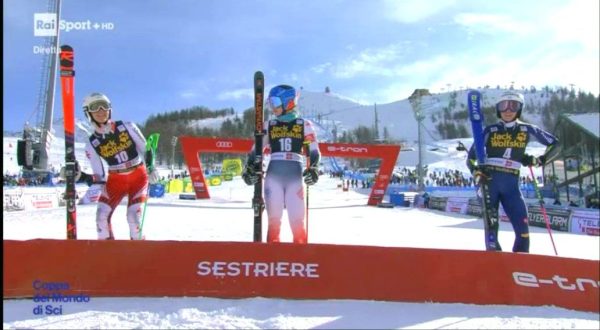 La surprise Clara Direz gagne le géant parallèle de Sestrière