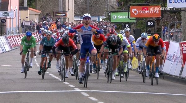 Niccolò Bonifazio gagne la cinquième étape de Paris-Nice