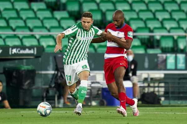 Le Real Betis et Grenade se séparent sur un match nul frustrant