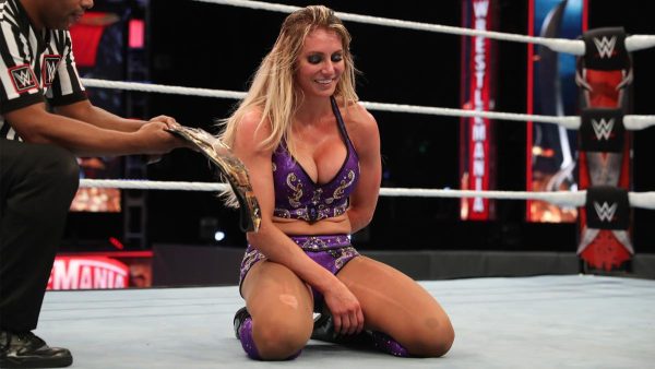 INTERVIEW WWE – Charlotte Flair : « Il était nécessaire d’élever mon niveau »