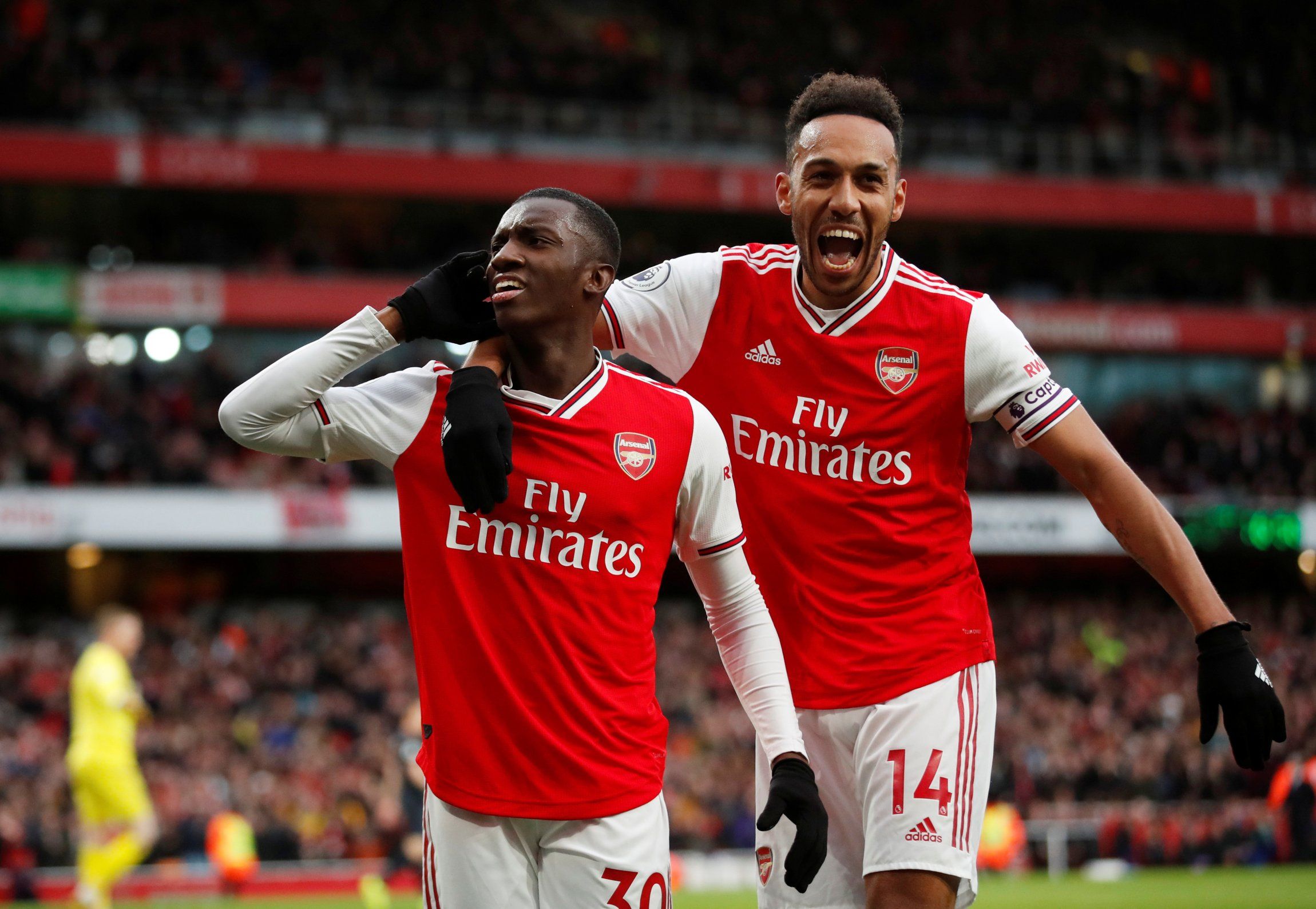 Nketiah a-t-il les épaules ?