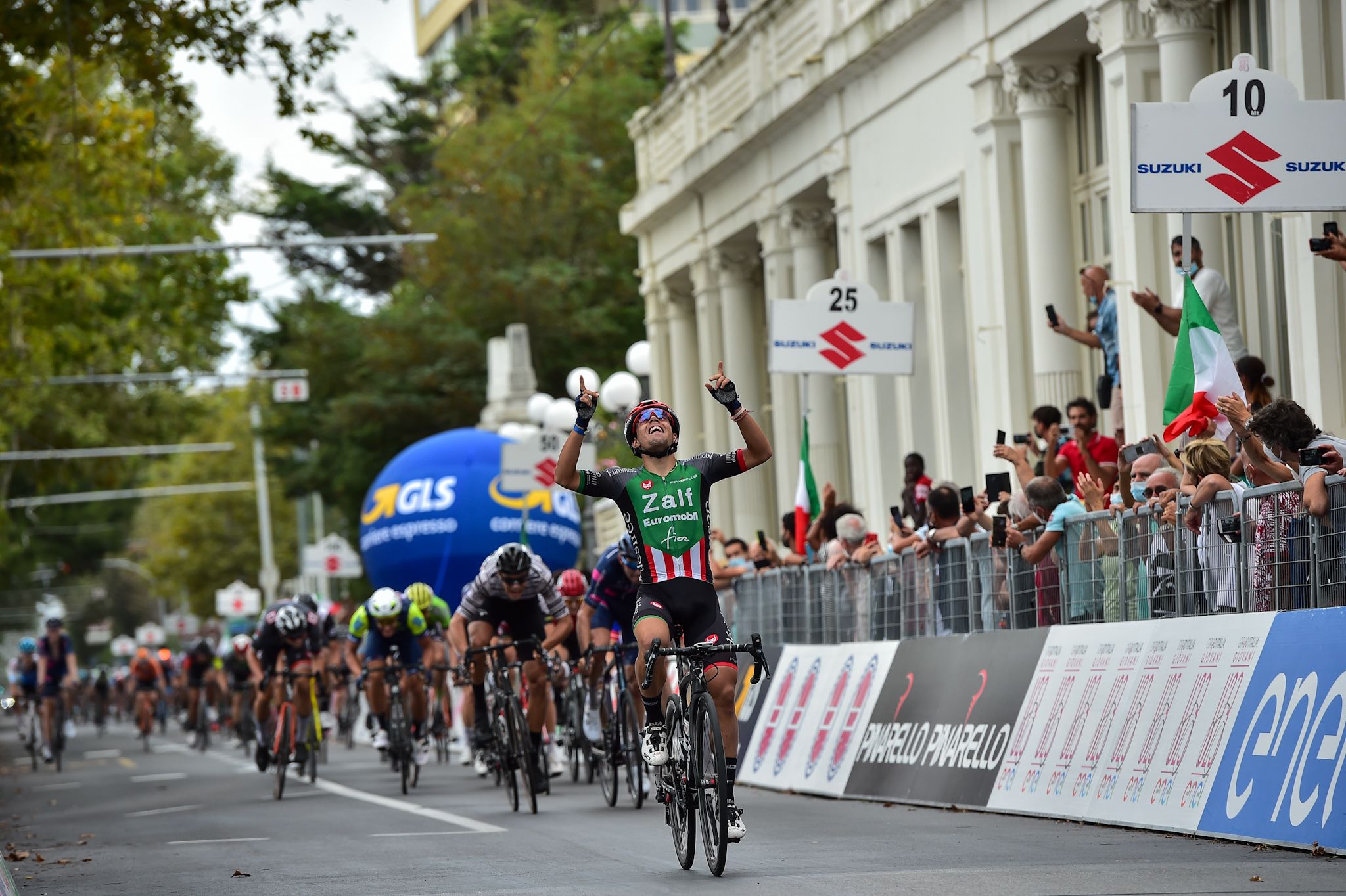 Baby Giro : Colnaghi s’impose au sprint