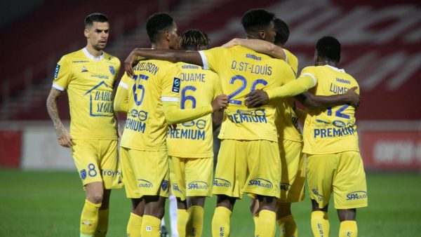 Ligue 2 BKT : L’ESTAC pour l’instant au rendez-vous