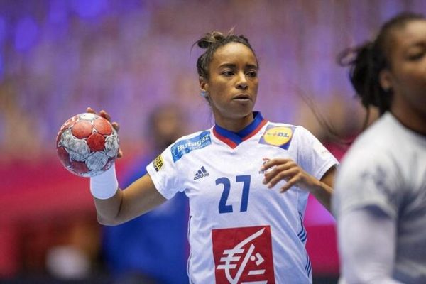 Euro 2020 (F) : Un nul frustrant face à la Russie pour les Bleues