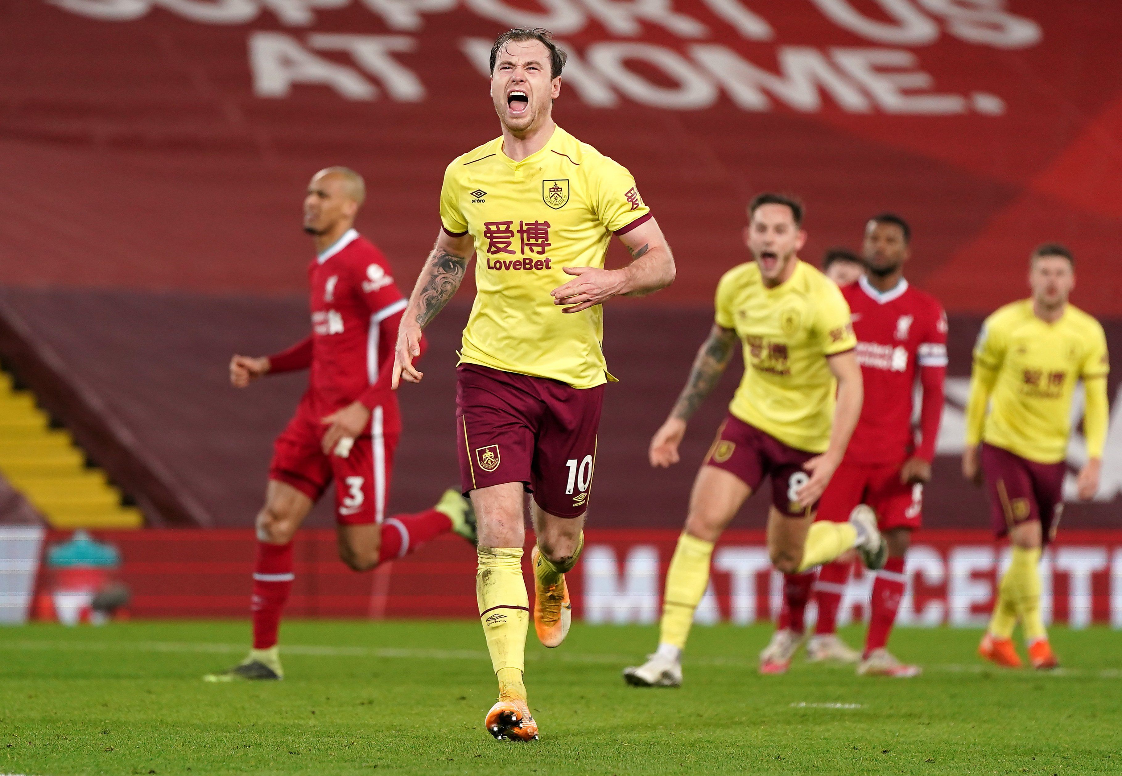 Premier League : Burnley surprend Liverpool lors de la 18e journée