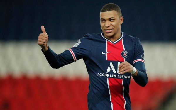 Le PSG a-t-il raison de donner les pleins pouvoirs à Mbappé ?
