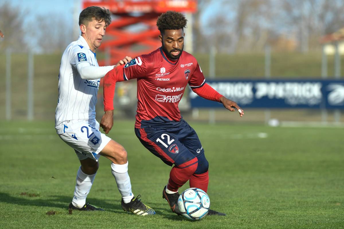 Ligue 2 : Le duo de tête s’envole, les poursuivants patinent