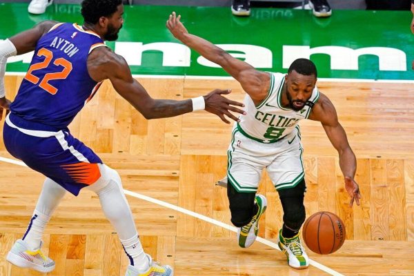Boston corrige le tir face aux Suns
