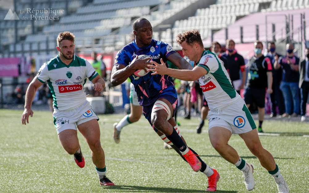 Top 14 : le Stade français l’emporte mais lâche le bonus en fin de match