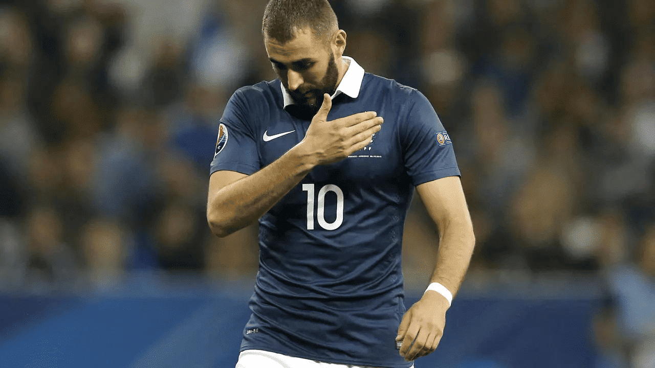 Équipe de France : Benzema et les Bleus, une veille histoire