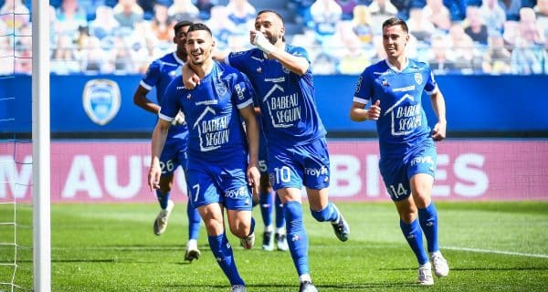 Troyes champion de France de Ligue 2 après sa victoire face à Dunkerque