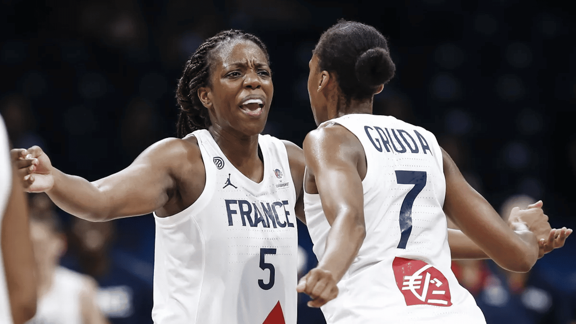 EuroBasket : les Bleues se qualifient pour les quarts de finale