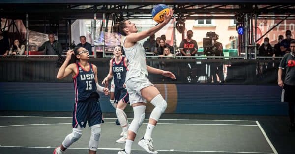 JO – Basket 3×3 : les Françaises chutent d’entrée face aux Américaines