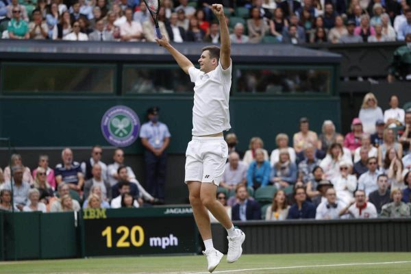 Wimbledon (H) : Hurkacz surprend Medvedev et se qualifie en quarts !