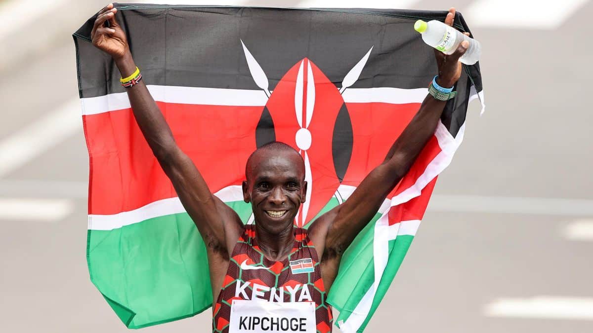 JO – Athlétisme : Eliud Kipchoge s’impose sur le marathon