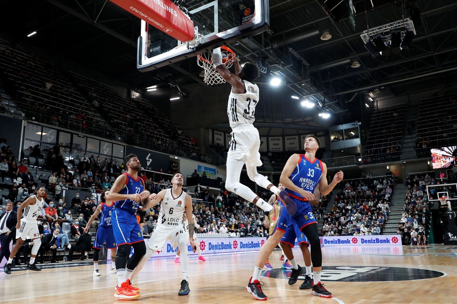 Euroleague: l’ASVEL taille patron