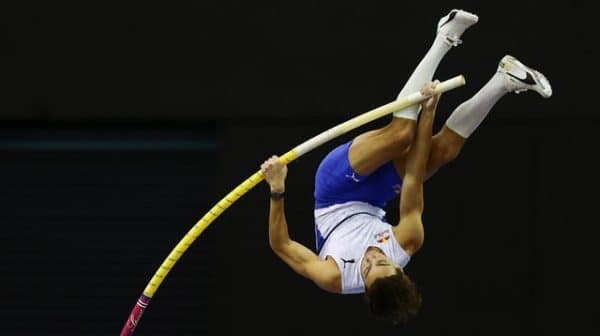 Duplantis établit le record du monde de saut à la perche à 6,19 m à Belgrade