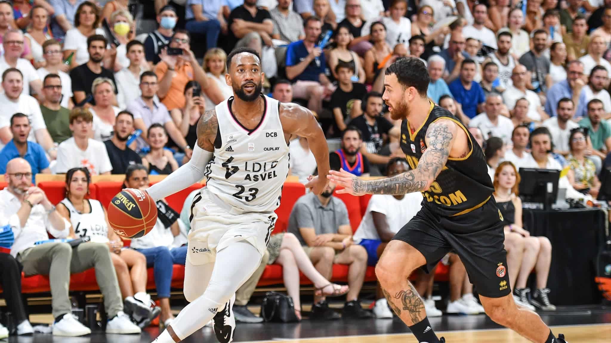 Asvel : un recrutement au moyen de ses ambitions ?