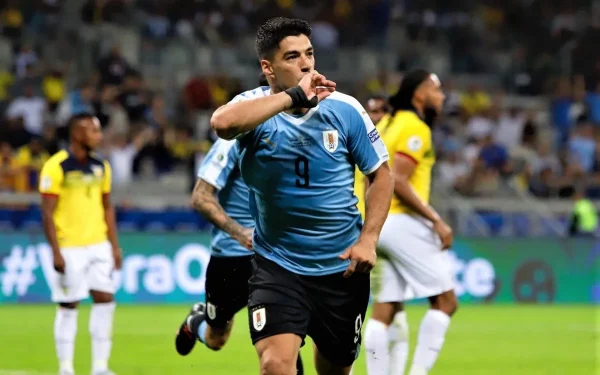 Est-il temps pour l’Uruguay de laisser Luis Suarez sur le banc de touche lors de la Coupe du monde 2022 ?