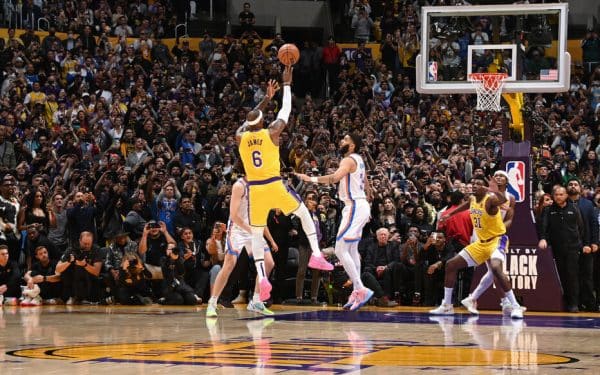 LeBron James, tout là-haut