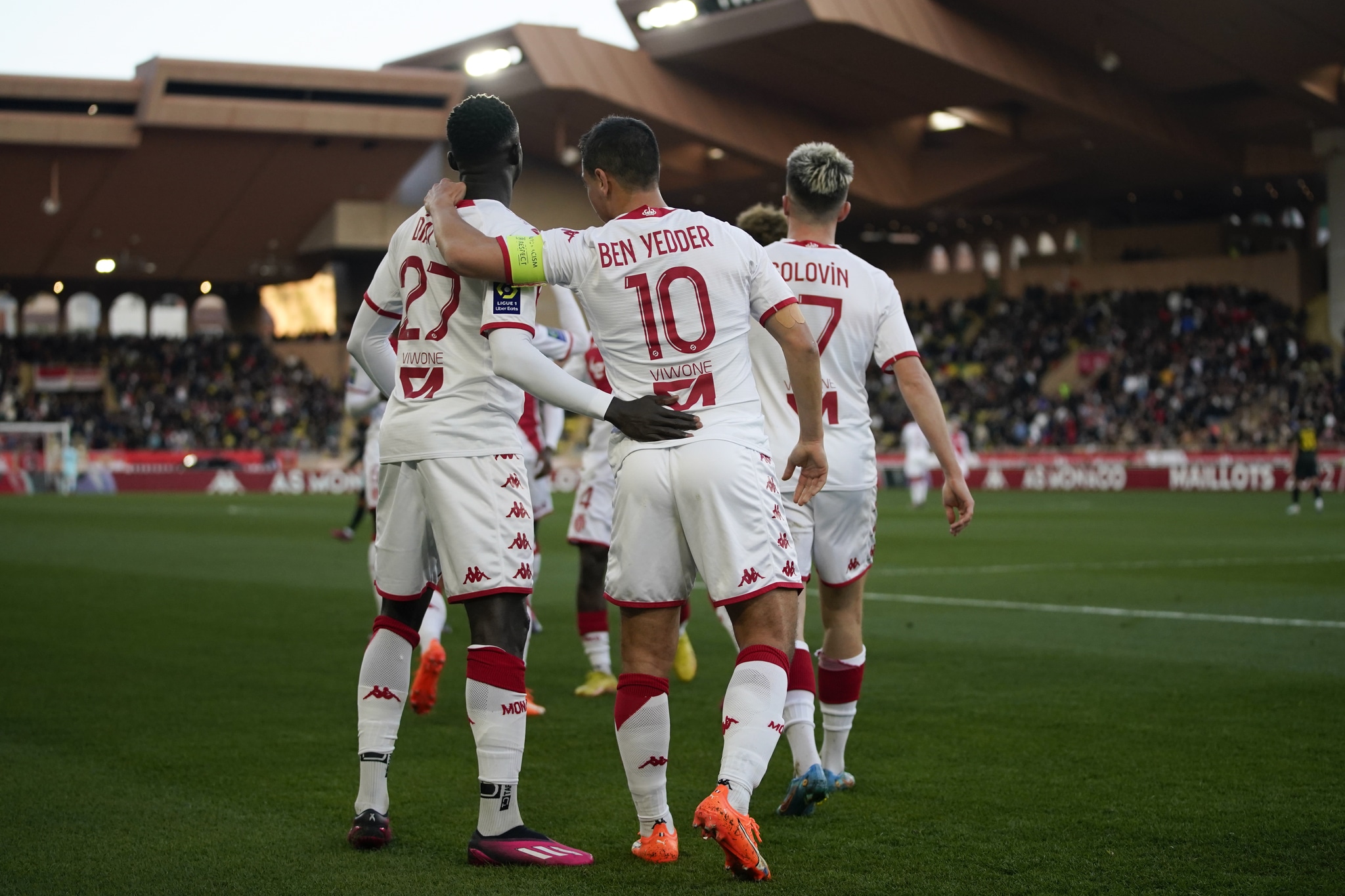 Marseille et Monaco se détachent, Lens et Rennes flanchent
