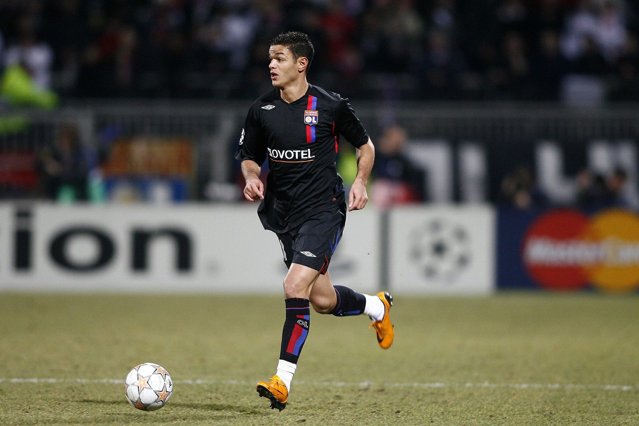 Polémique Jean-Michel Aulas : le post lunaire de Ben Arfa !