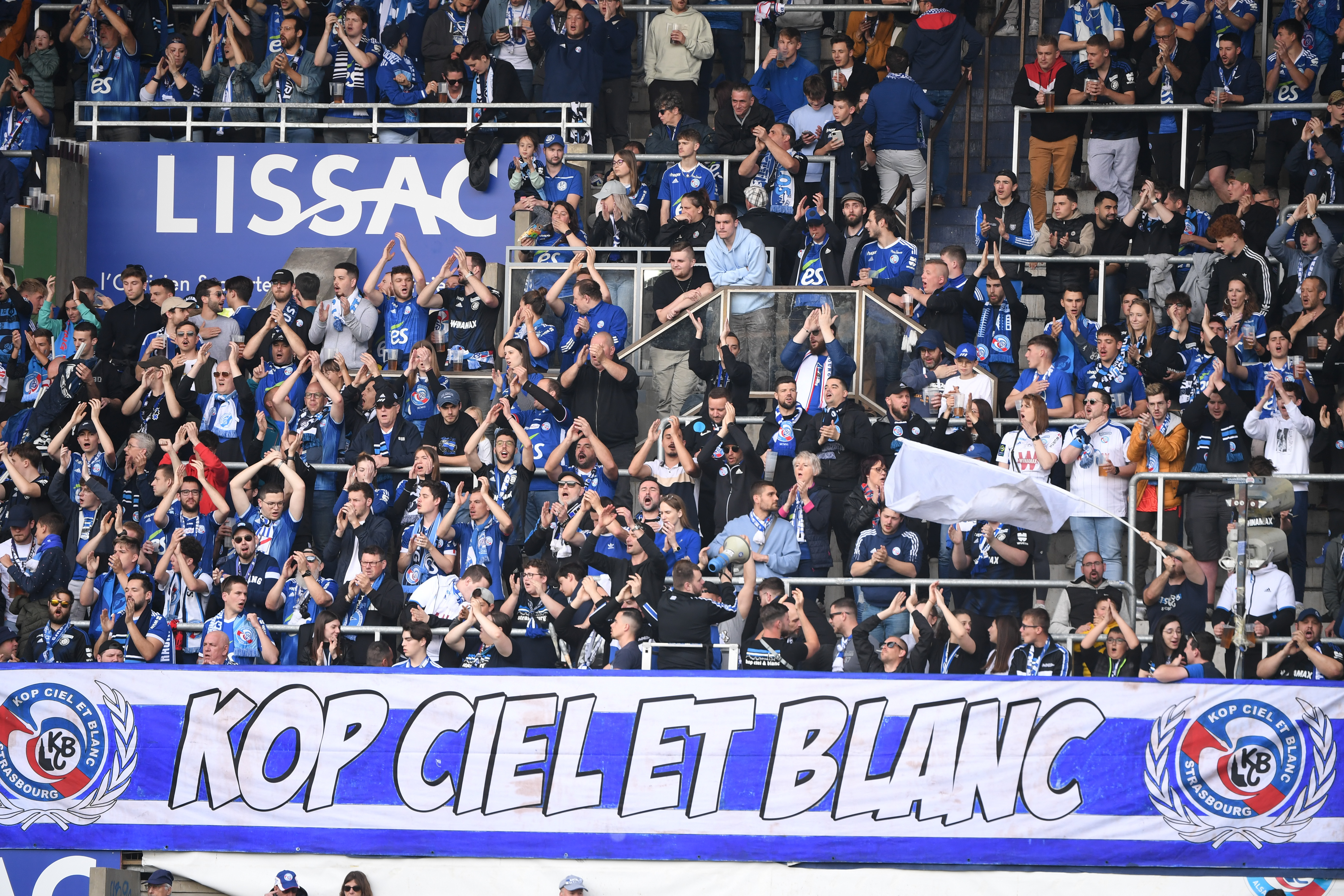 Officiel : le RC Strasbourg racheté par un cador de Premier League !