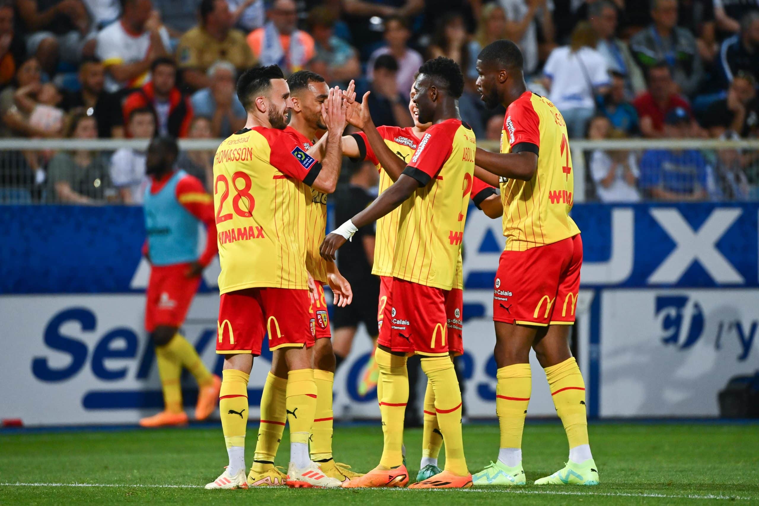 RC Lens : Le maillot Third pour la saison 2023/2024 a fuité !