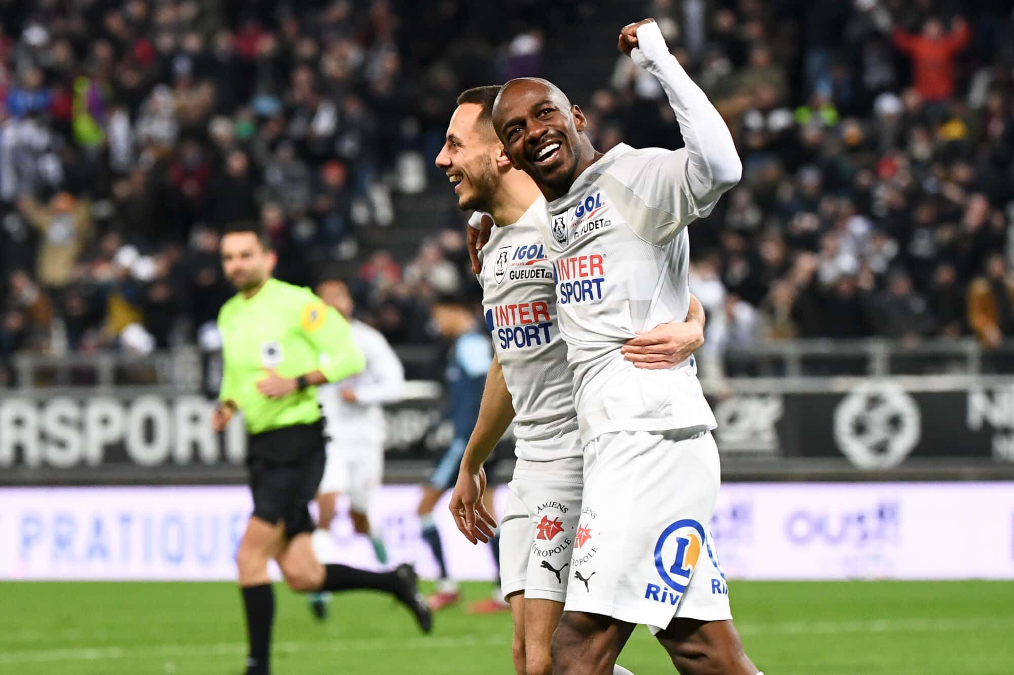 Mercato ASSE : le remplaçant de Nkounkou déjà trouvé