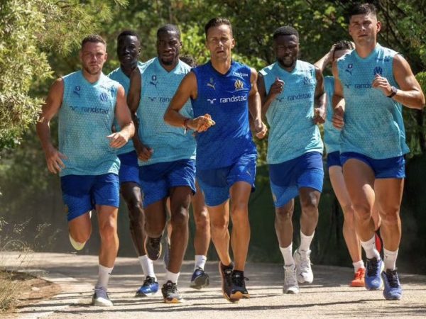 OM : début des hostilités