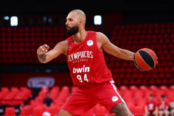 Biographie Evan Fournier : Carrière, Palmarès, Records NBA