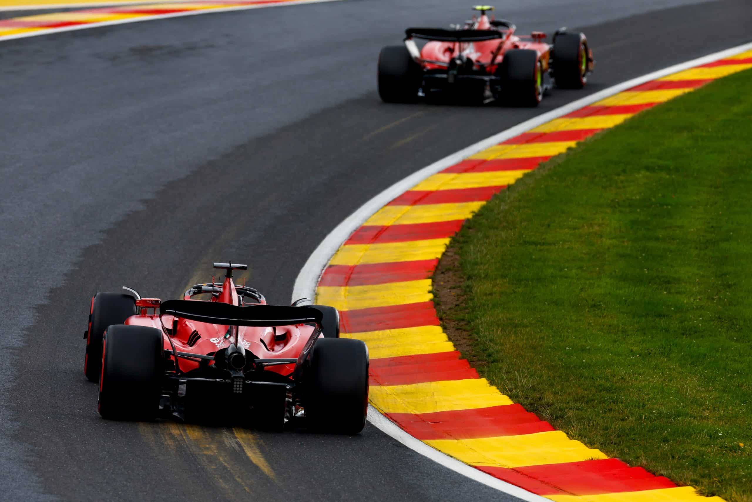 F1 : Leclerc, Sainz, Albon : mais qui seront les pilotes Ferrari en 2024 ?