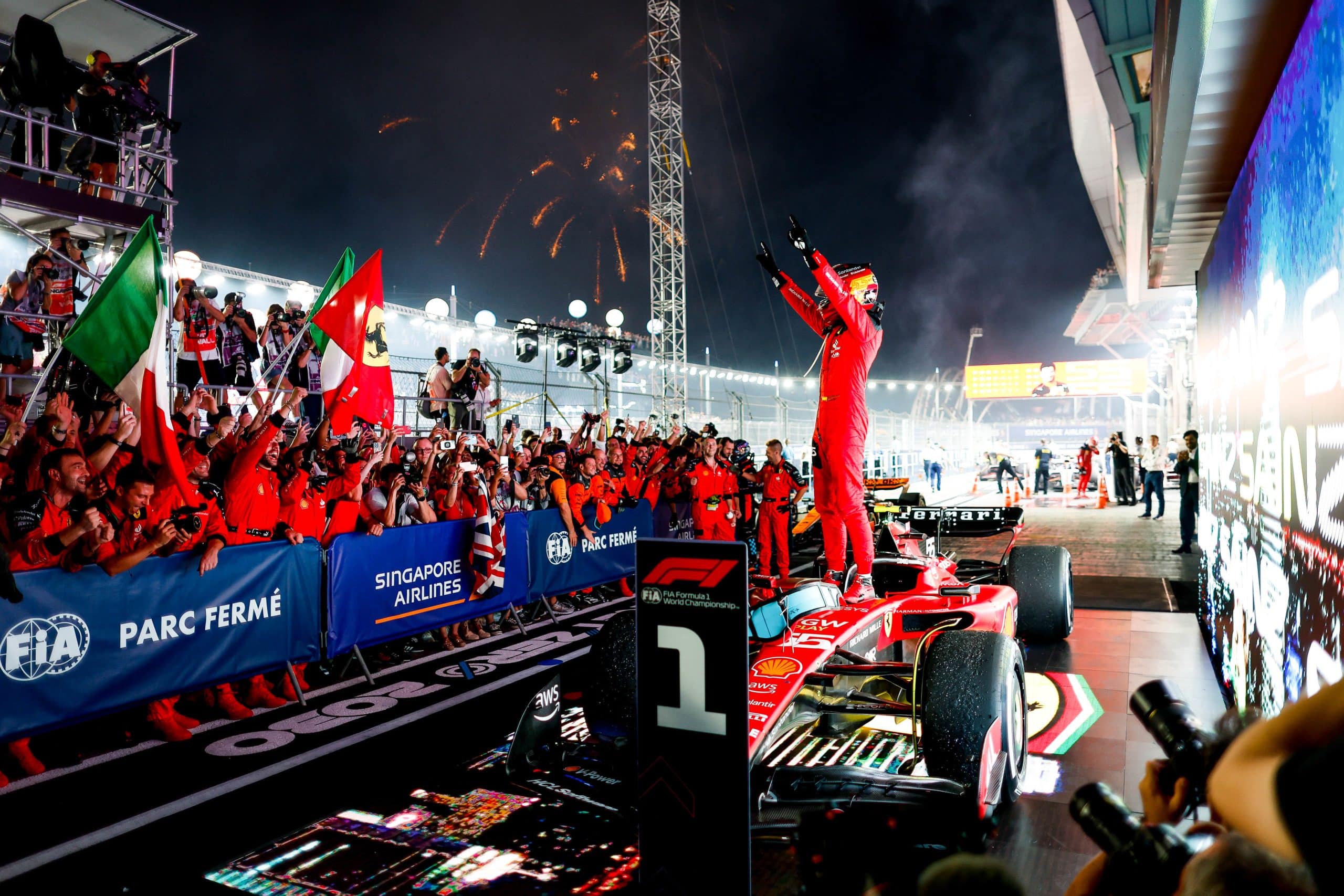 F1 – Singapour : Sainz et Ferrari : course parfaite, victoire méritée !