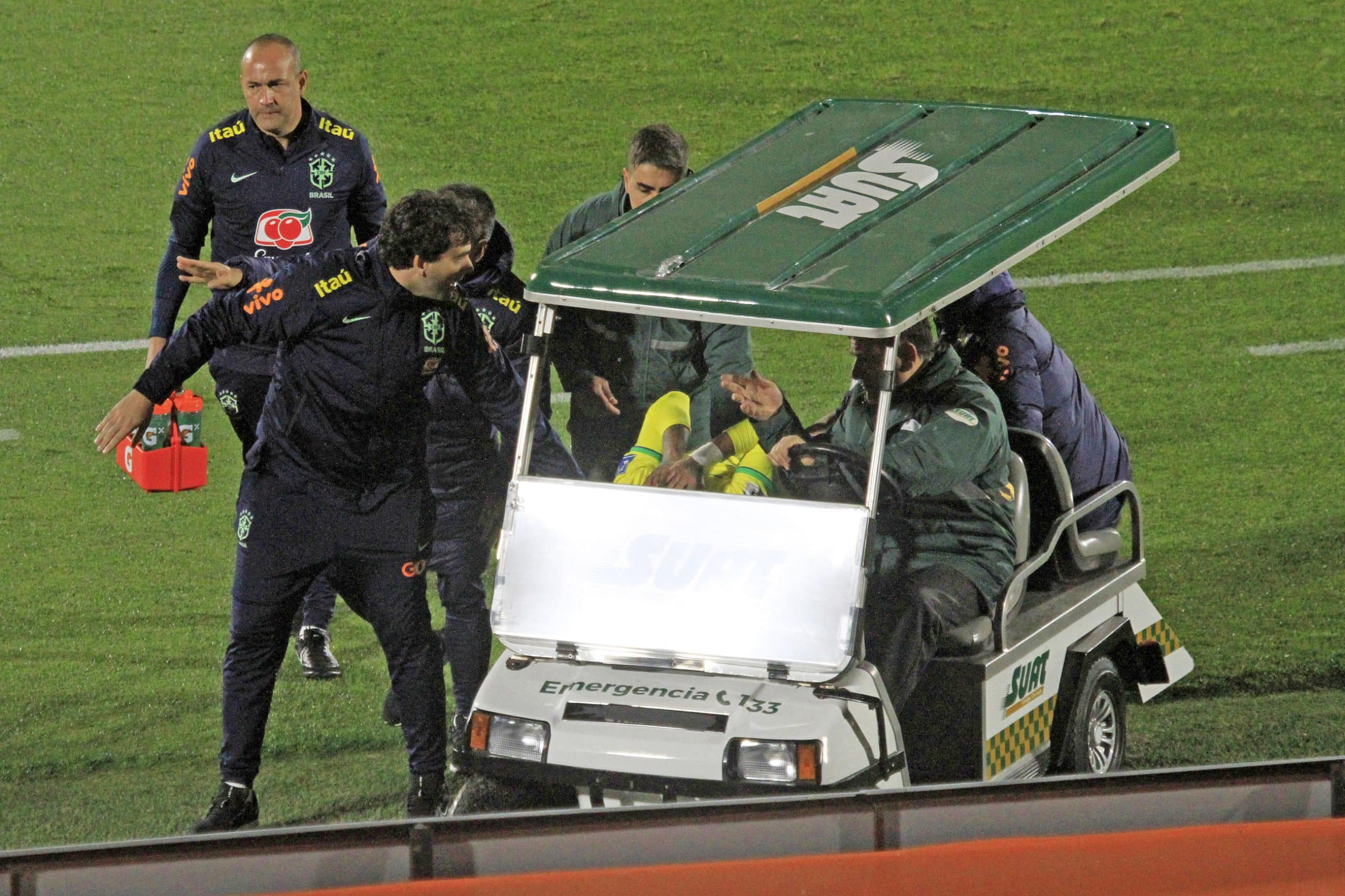 Football : les ligaments croisés antérieurs pour Neymar