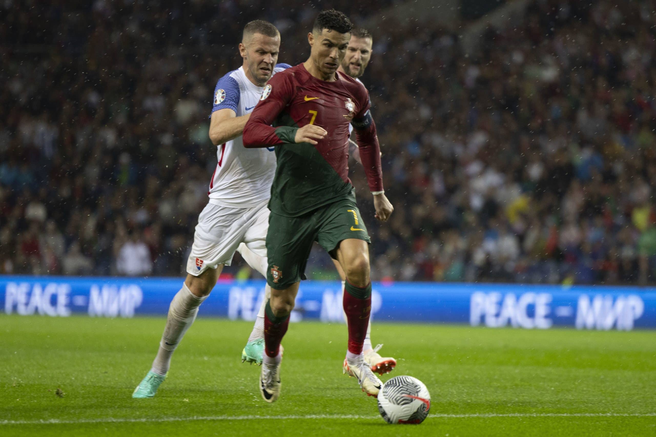 Portugal : Cristiano Ronaldo mis au défi par le président de Porto
