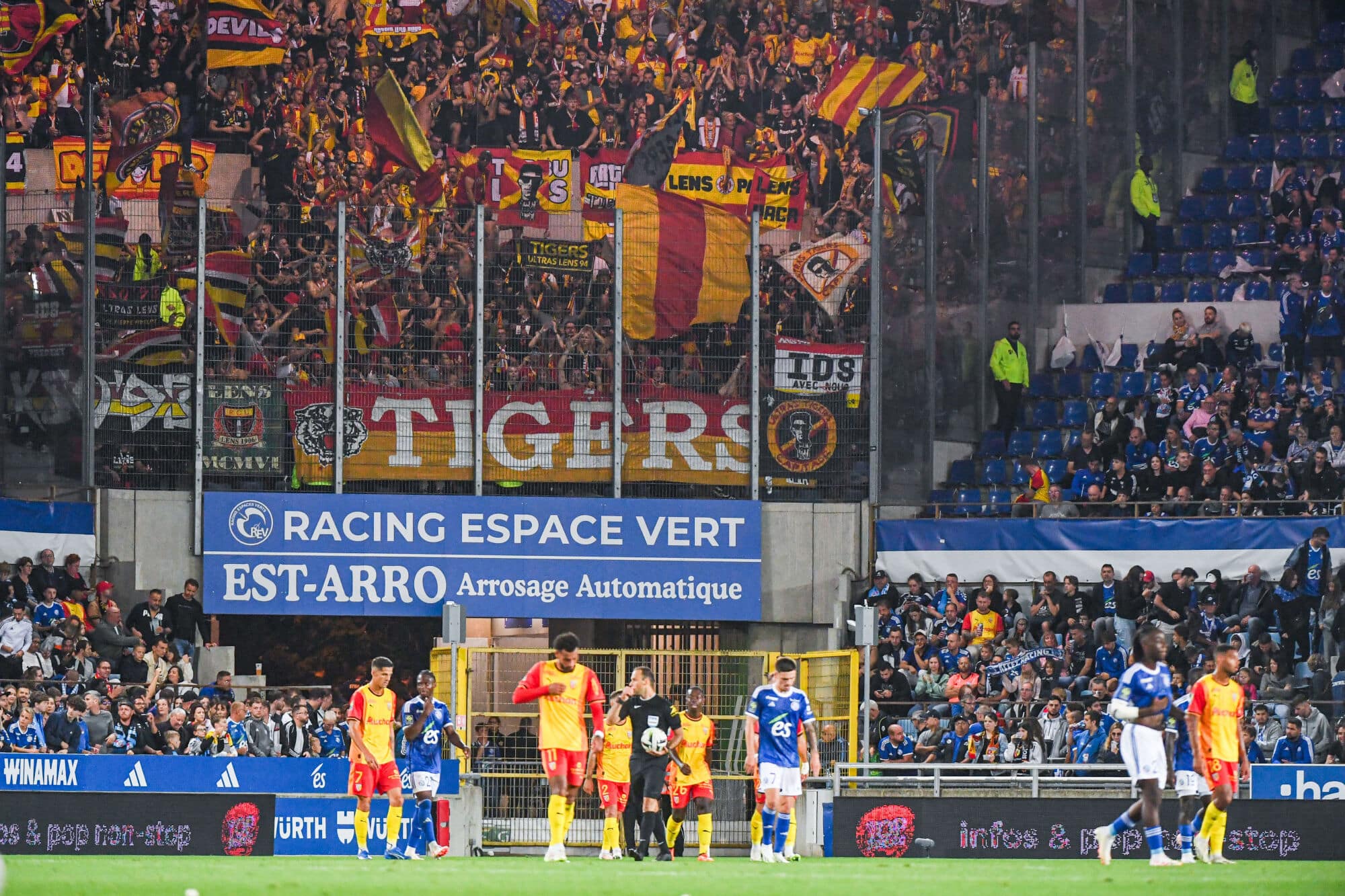 RC Lens : “pitoyable”, “ridicule”, “incompétence”, un arrêté publié la veille du match ne passe pas