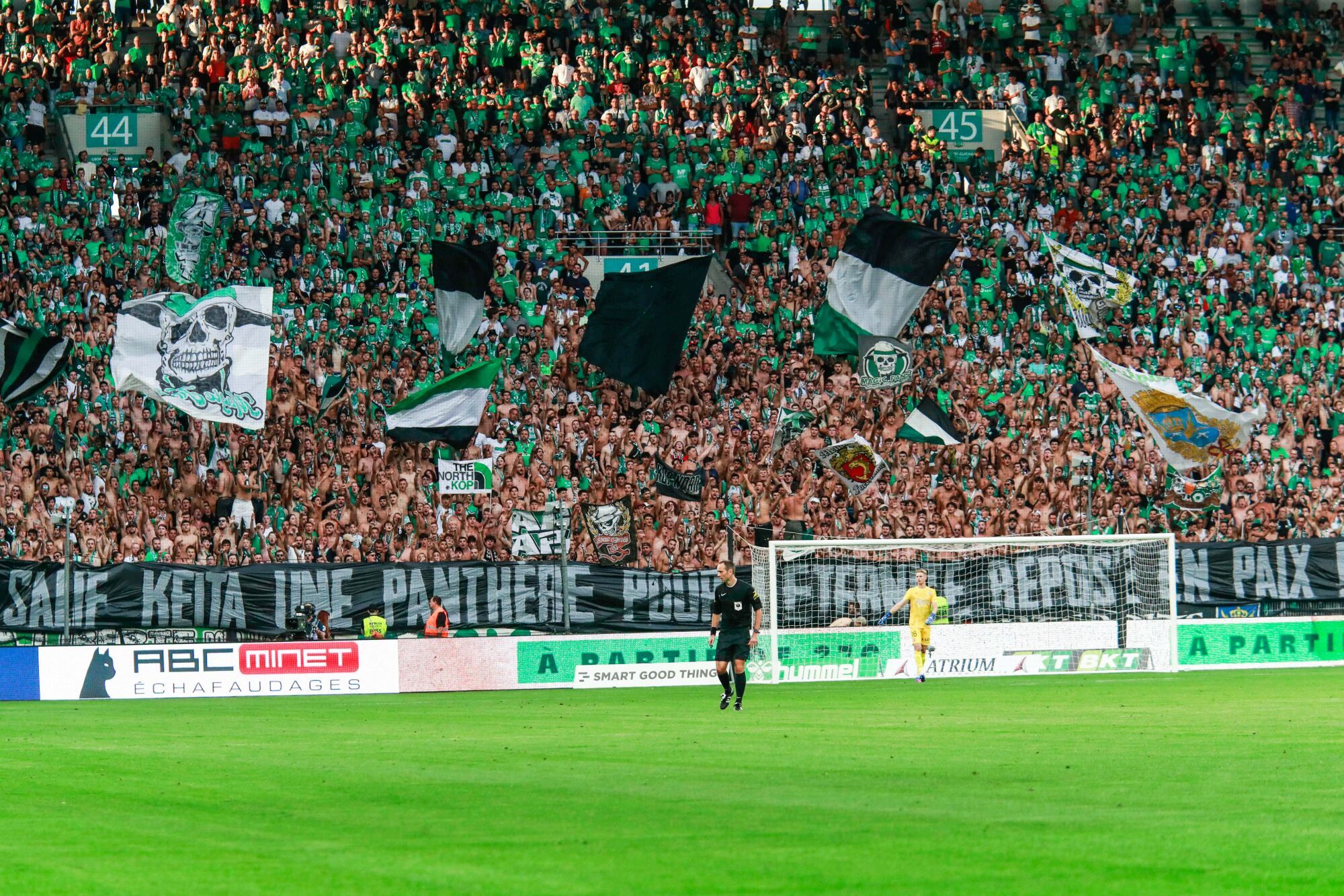 ASSE : un ex-international français menace de faire couler les Verts