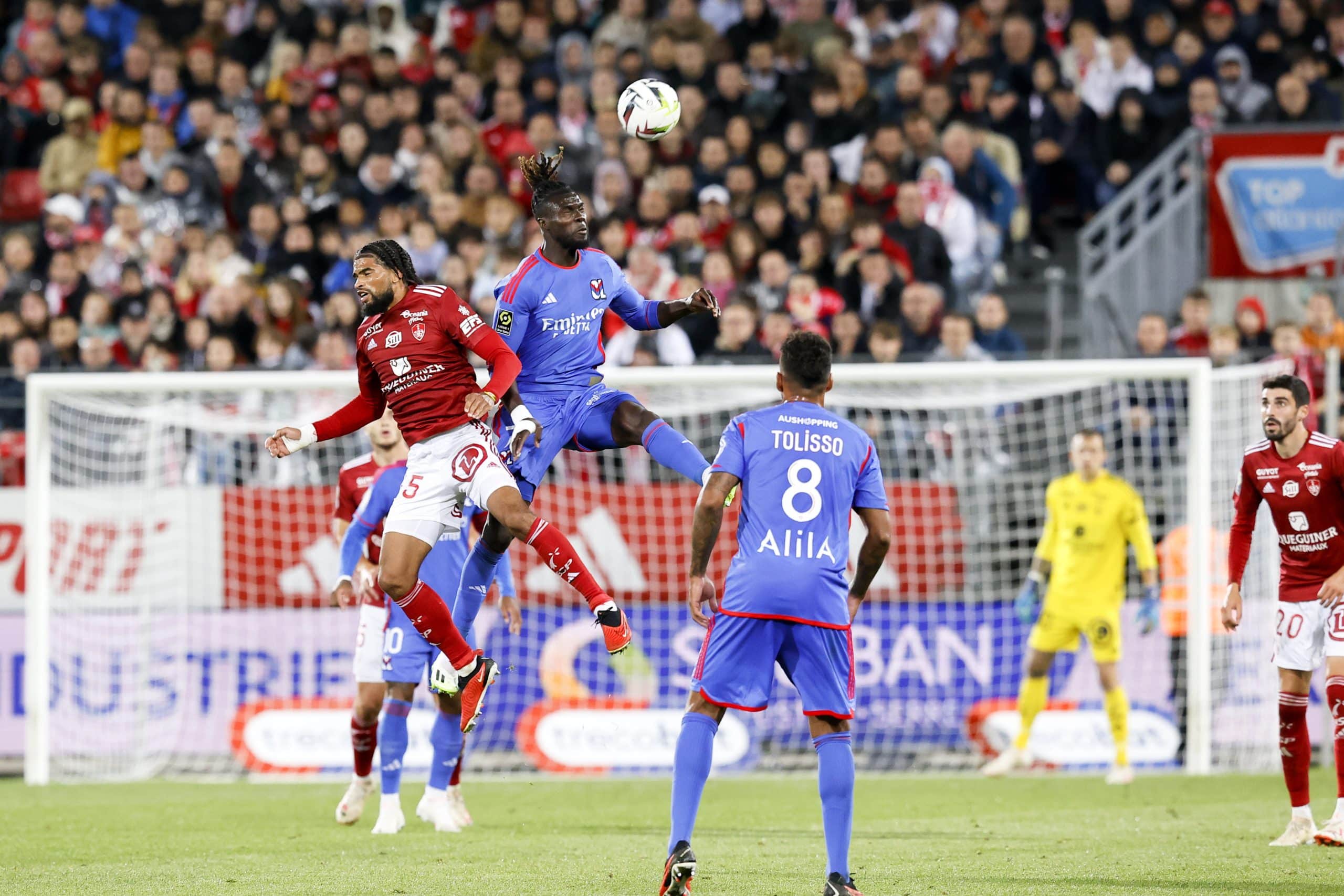 OL : Nouvelle galère, un attaquant se blesse