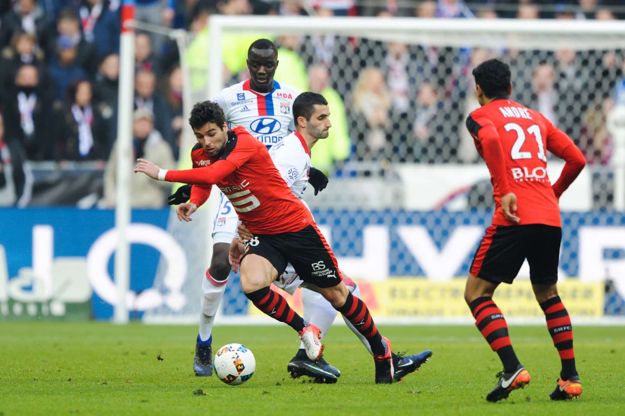 OL : un ancien cadre du club redoute une relégation en Ligue 2