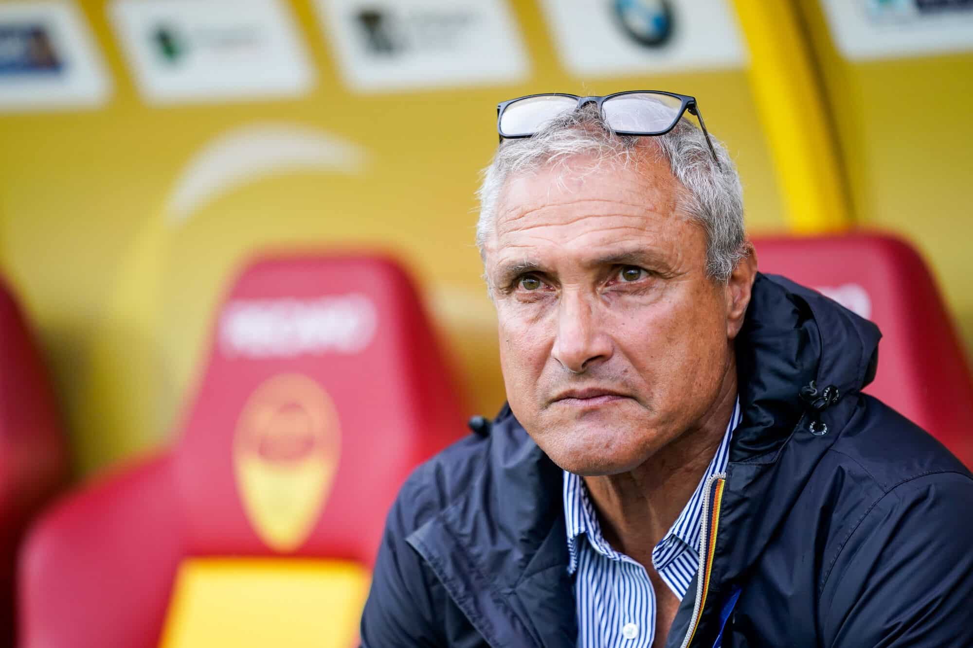 Orléans : suite à ses propos racistes, Bernard Casoni limogé (Officiel)